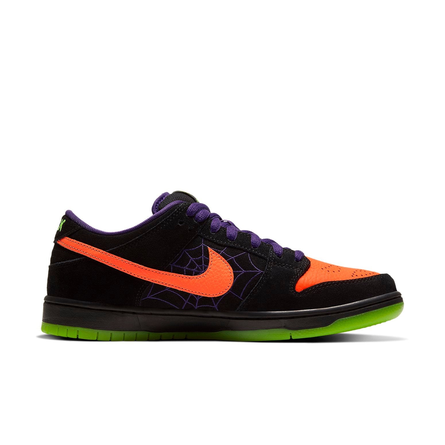 Nike SB Dunk Low ‘Night Of Mischief’
